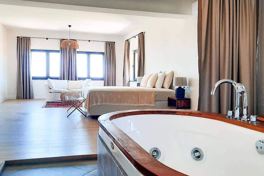 Private property with panoramic views, huge pool in Manavgat, Antalya Province