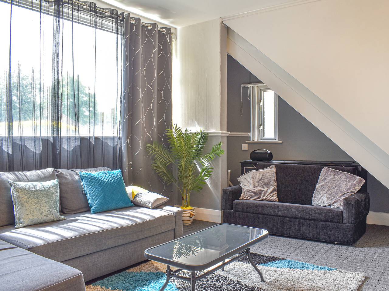 Huddersfield House, Wood View in Huddersfield, West Yorkshire