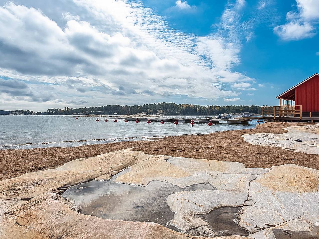 Kasnäs marina b 15 in Finland Proper