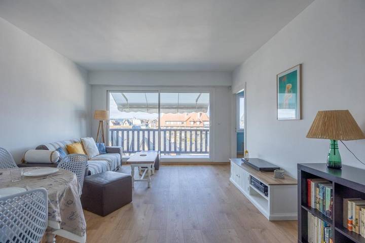 Gîte pour 5 personnes, avec balcon dans Office De Tourisme De Blonville Benerville Tourgeville - 3