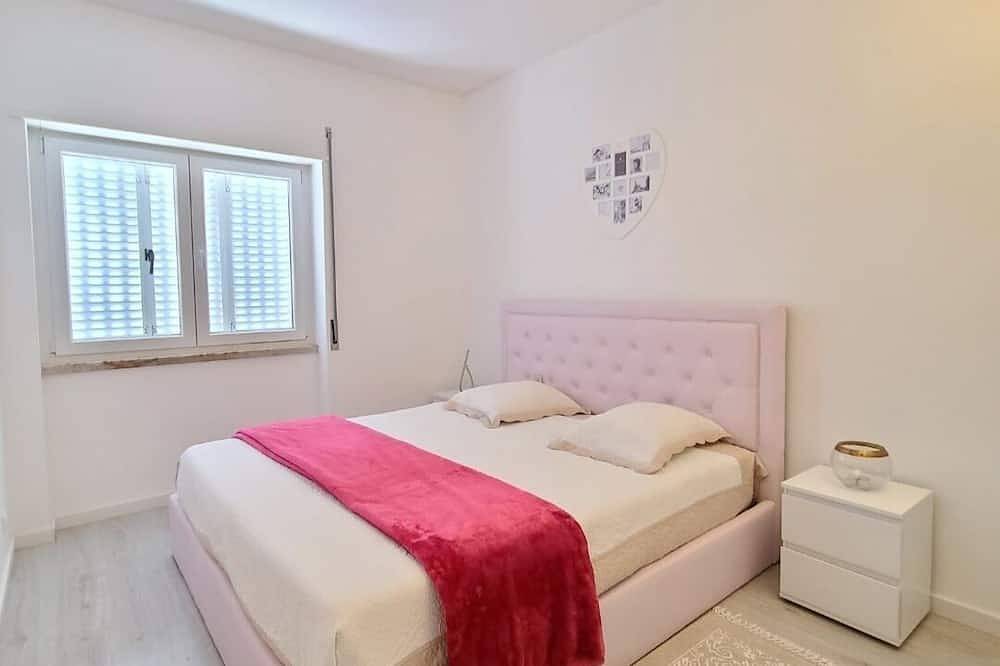 Ganze Wohnung, Stylish 4 bedroom - 10 min walk to the beach in Oeiras, Costa de Lisboa