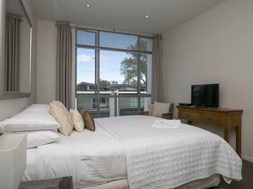 Holiday Home for 6 People in Taupo, Taupo District, Photo 3