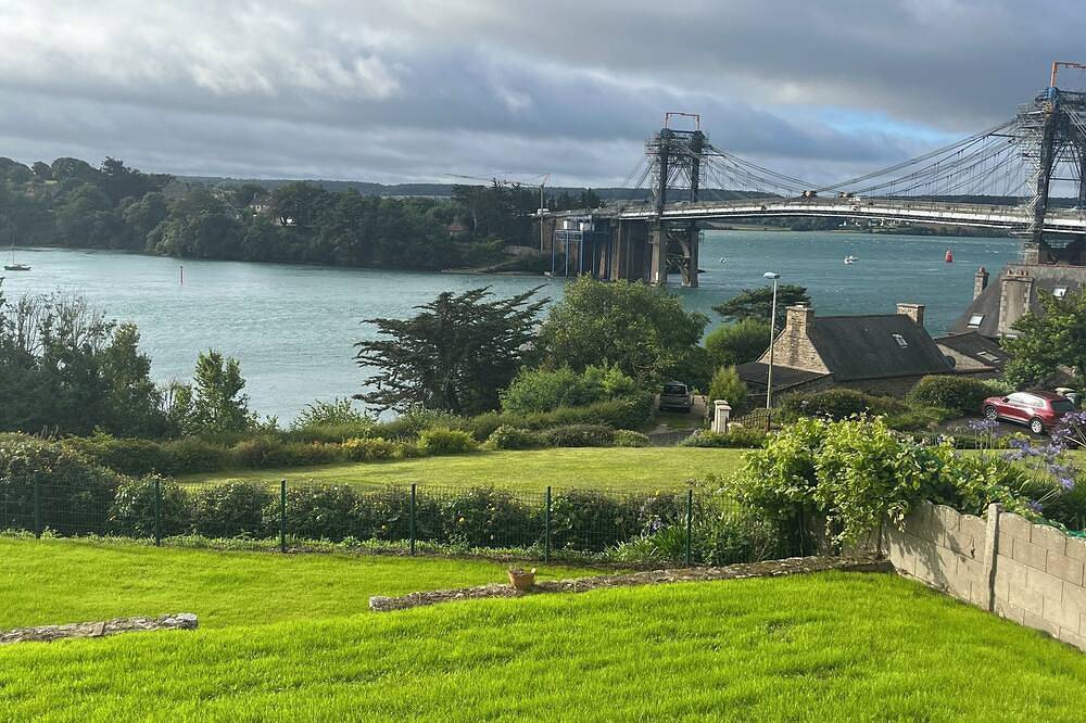 Apartamento entero, Gite Le Bolzen à 3 Minutes de la Plage de Lézardrieux, Idéal Pour un Couple in Lézardrieux, Costa de granito rosa