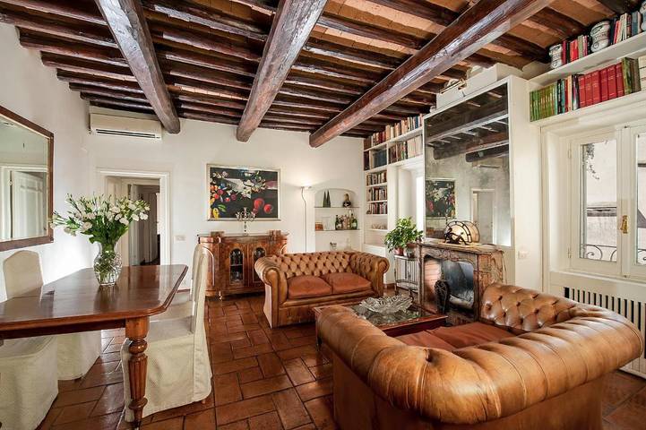 Loft per 4 persone, con balcone e idromassaggio in Scalinata di Trinità dei Monti