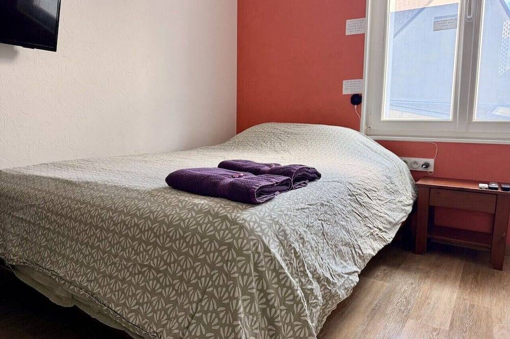 Appartement entier, Studio cosy rénové en 2023 Garage in Saint-Pierre-des-Corps, Région de Tours