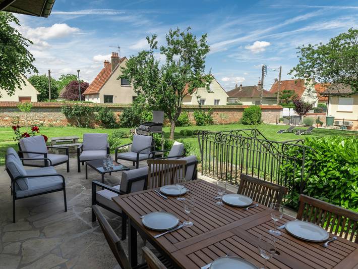 Gîte pour 8 personnes, avec jardin