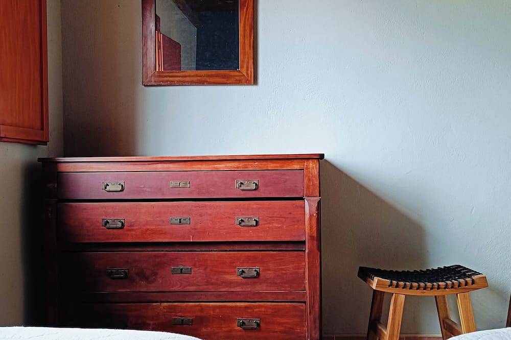 Peaceful mountain cottage with pool and amazing views close to the village in Fuentespalda, Teruel Region