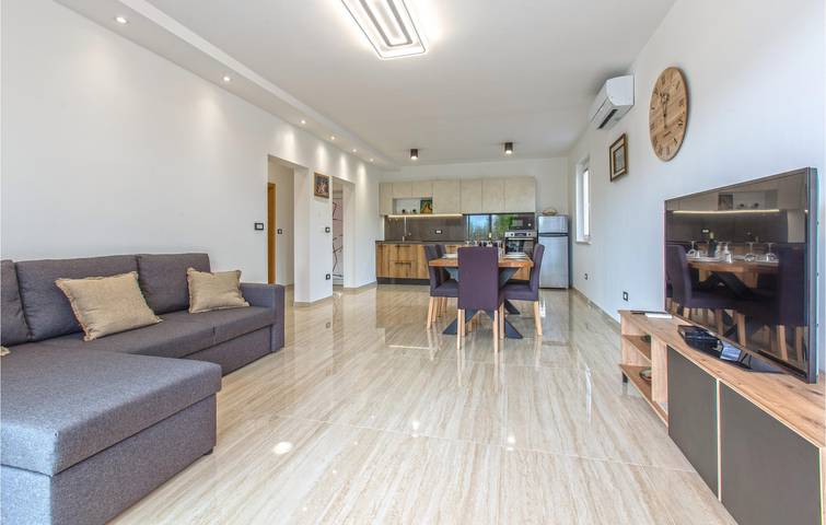 Appartement de vacances entier, Appartement de vacances pour 8 personnes avec jardin in Koper, Riviera slovène