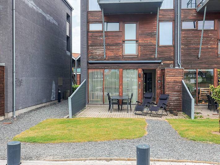 Ferielejlighed for 4 personer, med terrasse i Bogense