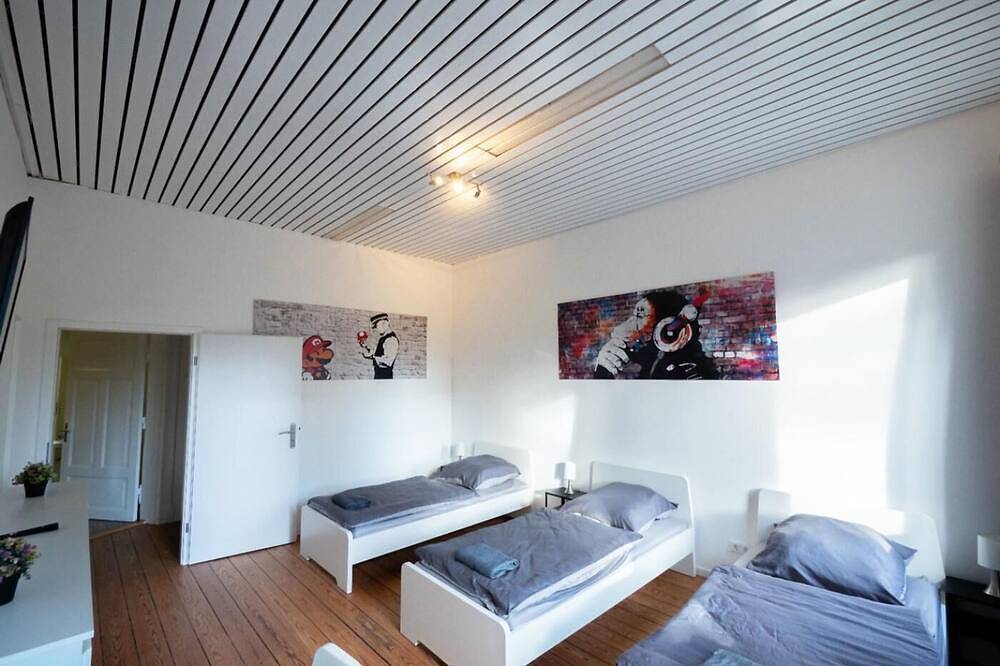 Ganze Wohnung, Monteurwohnung für 8 Personen in Gülzow – Wlan, Aufenthaltsraum, Parkplatz, Nähe Hamburg in Gülzow, Kreis Herzogtum Lauenburg