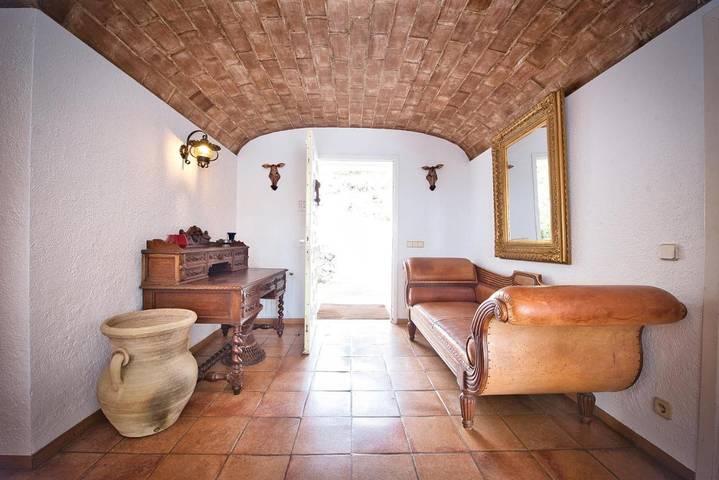 Alojamiento y desayuno para 2 personas, con piscina además de jardín y vistas en la Costa Brava