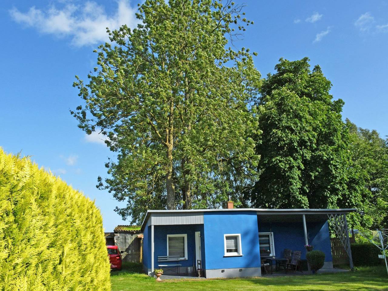 Ganze Ferienwohnung, Ferienhaus mit Kamin und Terrasse - Ferienhaus mit Kamin und Terrasse Fam. Lemke in Bergen auf Rügen, Bergen auf Rügen und Umgebung