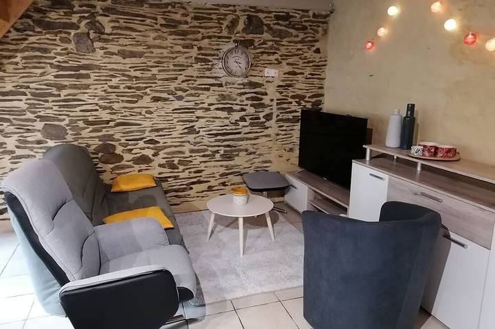 Location de vacances pour 4 personnes, avec jardin, animaux acceptés à Paule