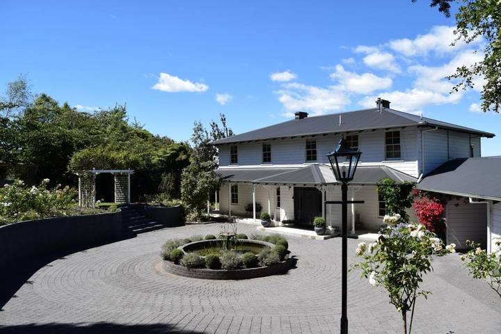 Chambre d’hôte pour 2 personnes, avec vue sur le lac ainsi que jardin et vue à Taupo