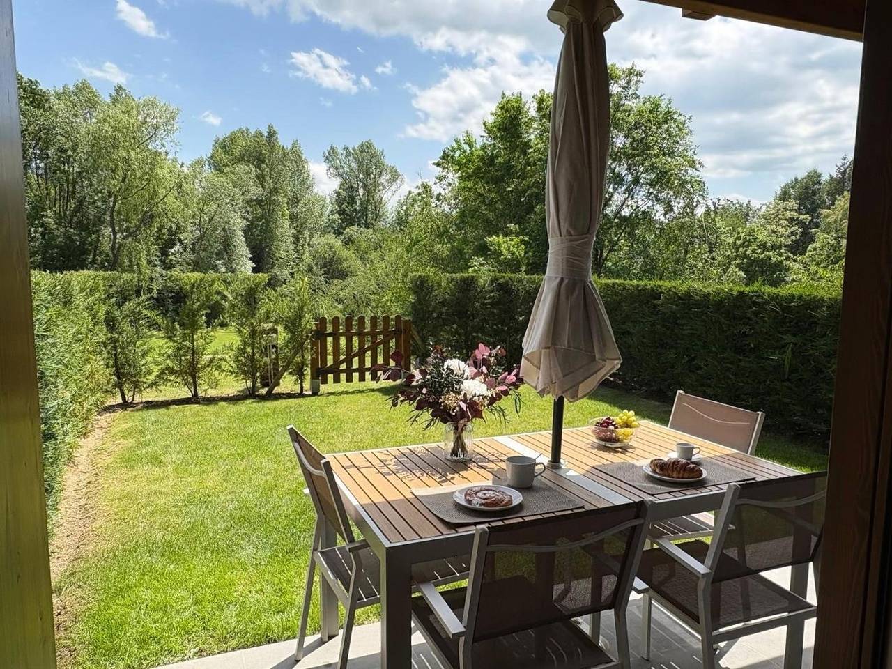 Appartement de vacances entier, Rdc 2 ch. 5 Pers. Piscine, Jardin Privé et Cheminée in Estavar, Région de Prades