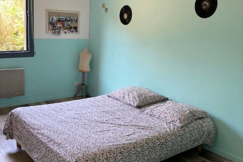 Attractive architect-designed house in a village near Bayonne. in Mouguerre, Bayonne region