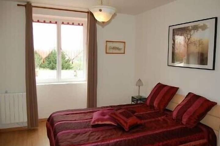 Gîte pour 6 personnes, avec terrasse ainsi que jardin et piscine dans Haute-Garonne - 2