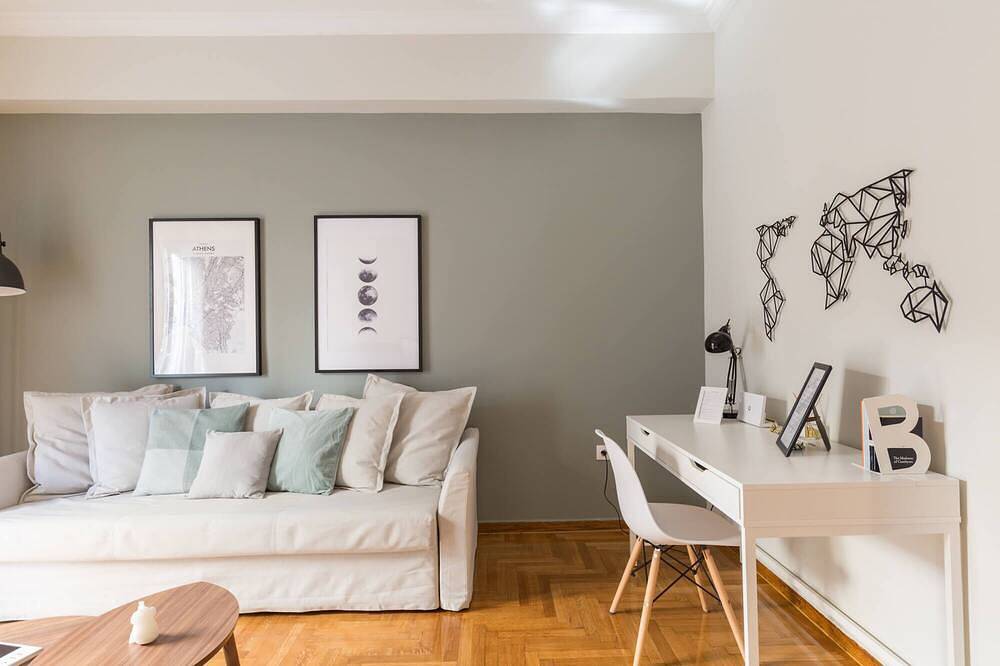 Entire apartment, Sleek Flat in Central Syntagma in Central Section of Athens, Athens