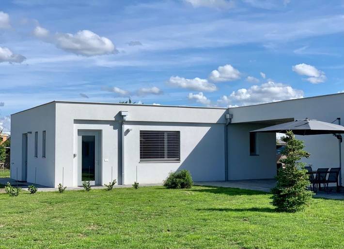Ferienwohnung für 2 Personen, mit Seeblick und Ausblick sowie Sauna und Garten, kinderfreundlich - 1