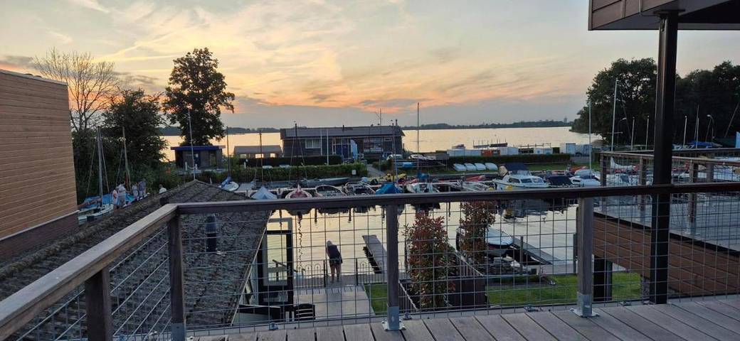 Appartement voor 5 personen, with uitzicht and tuin as well as uitzicht op het meer, met huisdier in Provincie Utrecht