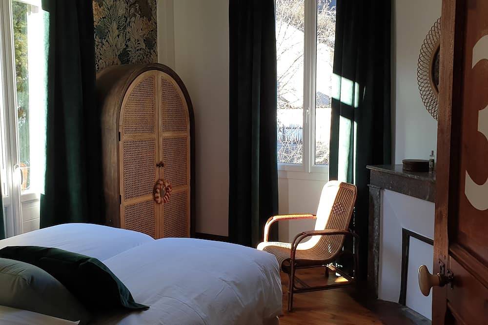 Maison de caractère avec sauna, salle de sport, salle de jeux, 7 chambres in Luchon-Superbagnères, Bagnères-de-Luchon