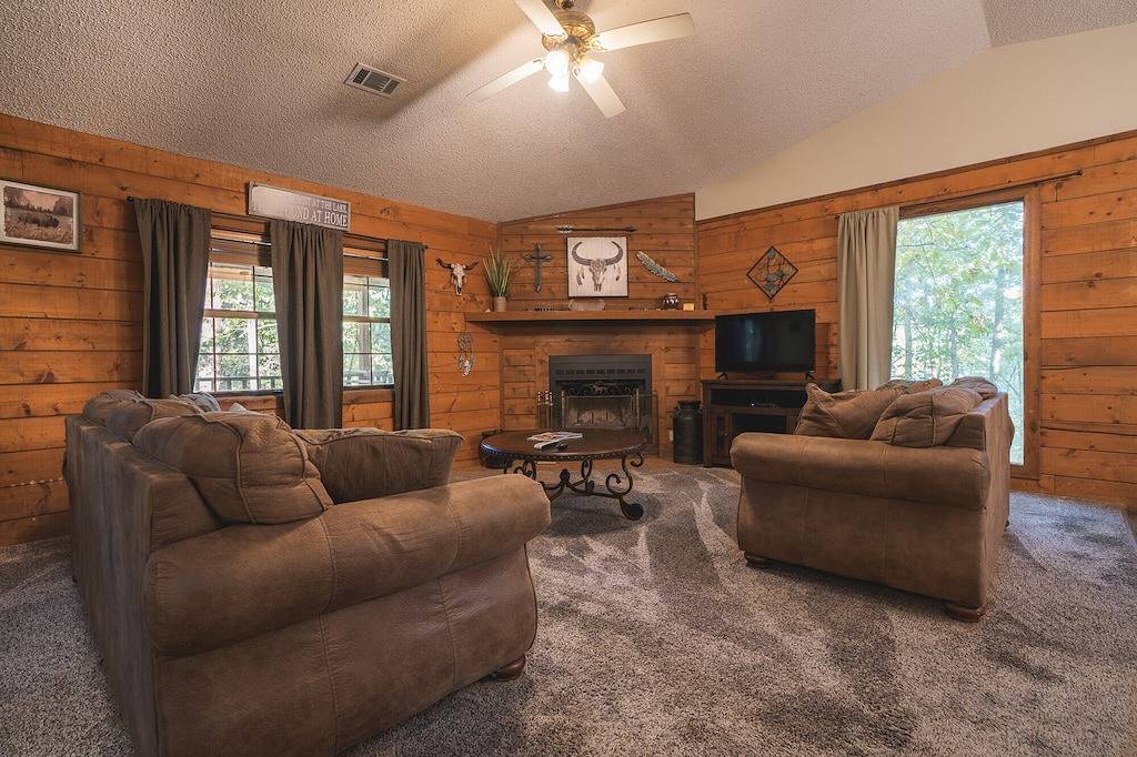 Cabin G at Safe Harbor Brady Mountain on Lake Ouachita! in Lake Ouachita