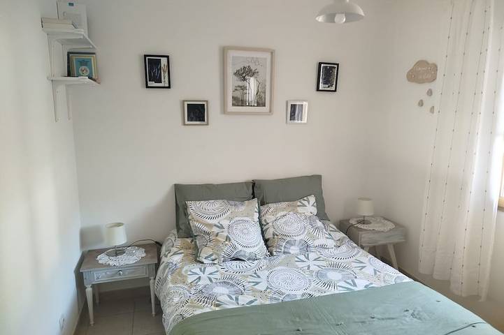 Location de vacances pour 4 personnes, avec terrasse et jardin à Joannas - 2