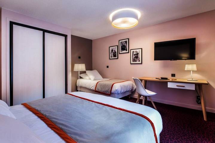 Hôtel pour 2 personnes, avec jardin et piscine dans Casino De Brides Les Bains - 2