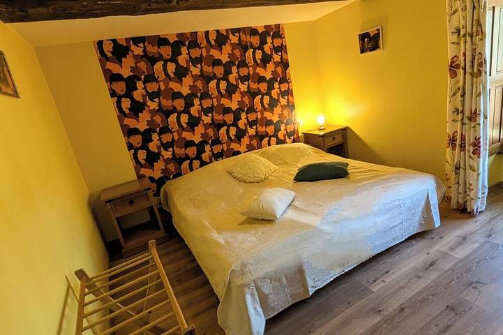 Location de vacances pour 12 personnes, avec terrasse et jardin à Sougéal - 3