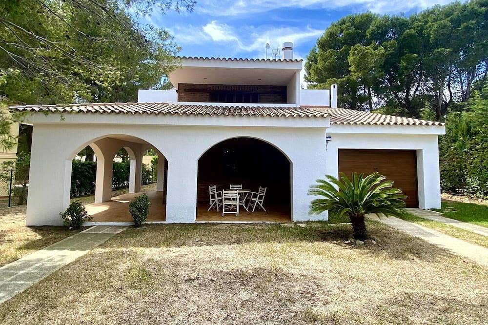 Maison de Charme avec Jardin et Proximité Plages à L'Ametlla de Mar in Calafat, Costa Dorada