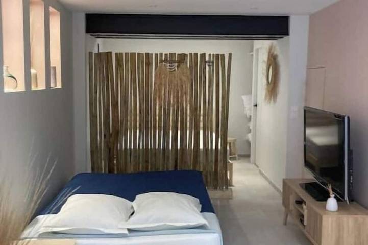 Gîte pour 4 personnes, avec balcon à Belgentier - 3