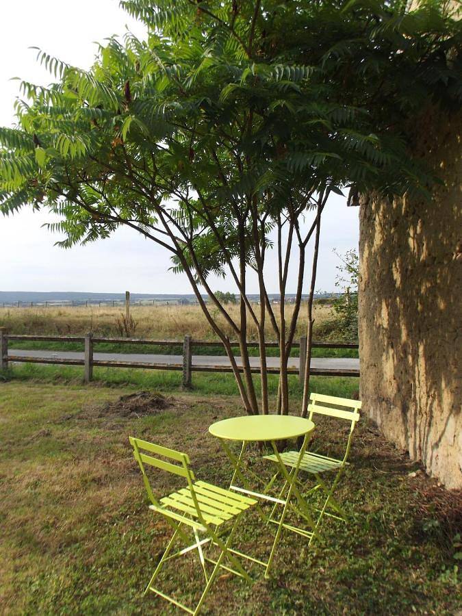 Location de vacances pour 10 personnes, avec vue et jardin, animaux acceptés à Mauron - 2