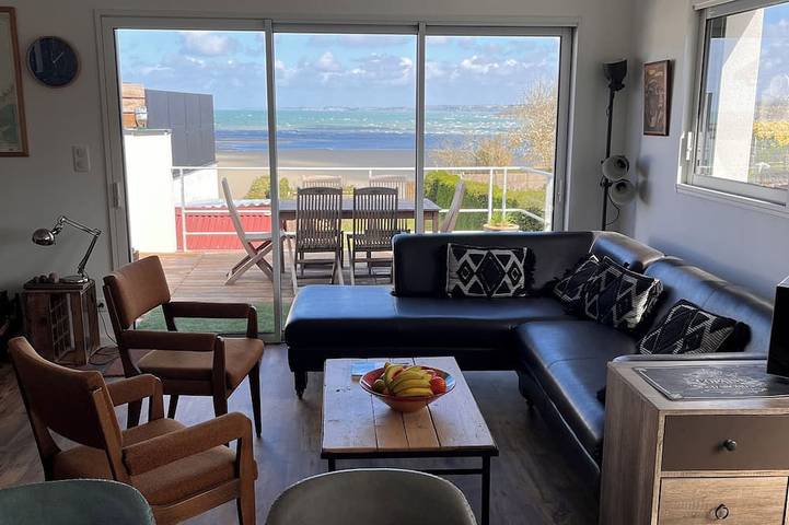 Location de vacances pour 6 personnes, avec terrasse et jardin dans Saint-Brieuc