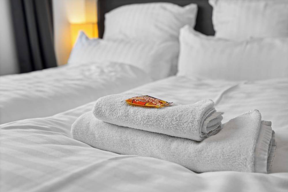 Ganze Wohnung, Design Luxus, Vollausstattung, 2 min von Duisburg Hbf in Duisburg, Ruhrgebiet