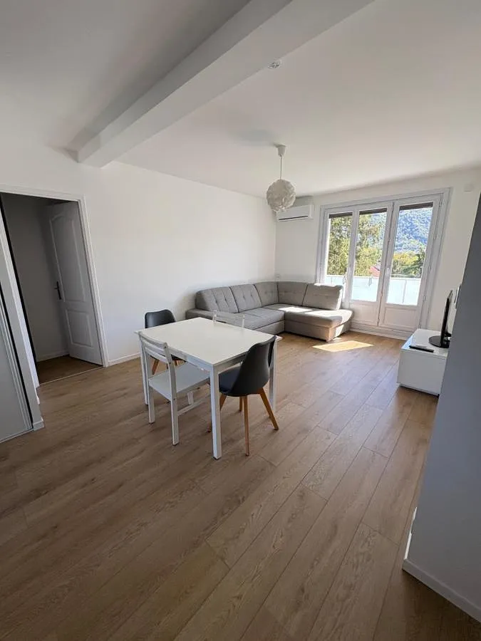 Holiday apartment for 6 people, with balcony and view - 1