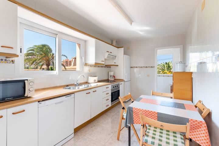 Location de vacances pour 12 personnes, avec balcon et jardin dans La Manga del Mar Menor - 4