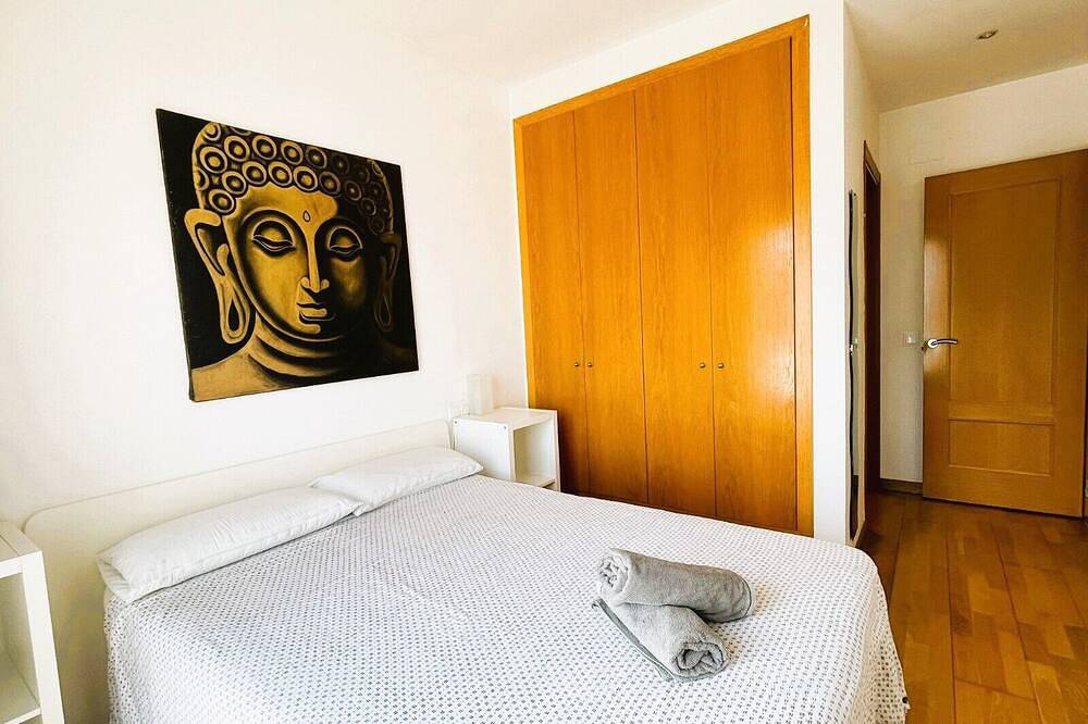 Apartamento entero, Enjoy in beautiful flat in front the sea and beach in Cubellas, Garraf