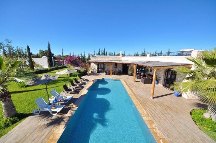 Location de vacances pour 8 personnes, avec piscine et jardin ainsi que sauna et vue dans Sidi Kaouki