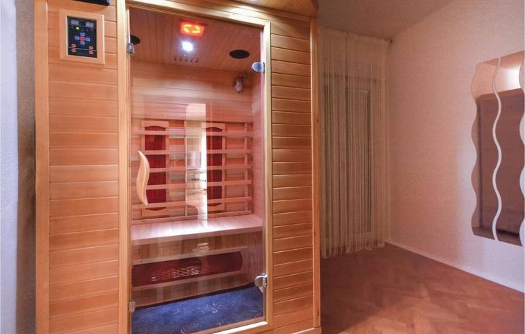 Charmante 2-Zimmer-Wohnung mit Zugang zum Pool und zur Terrasse in Split-Dalmatien