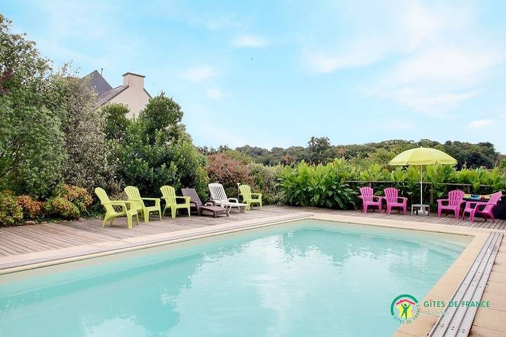 Gîte pour 7 personnes, avec piscine ainsi que terrasse et jardin - 1