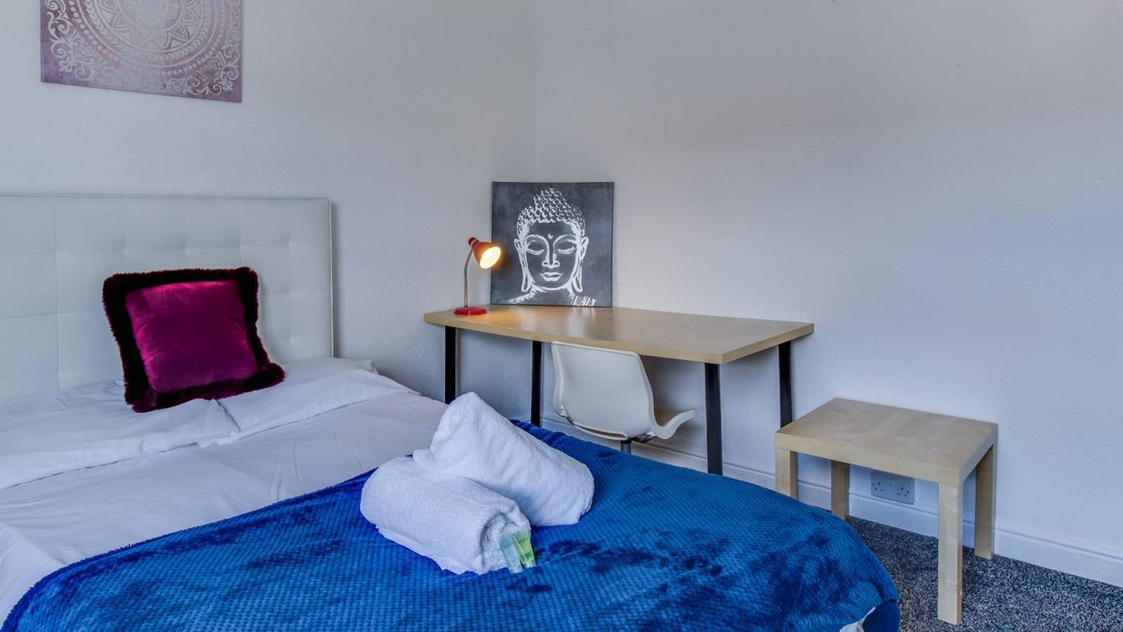 Entire apartment, Stayzo House Accommodation - Coventry Free Parking in Coventry, Birmingham Area
