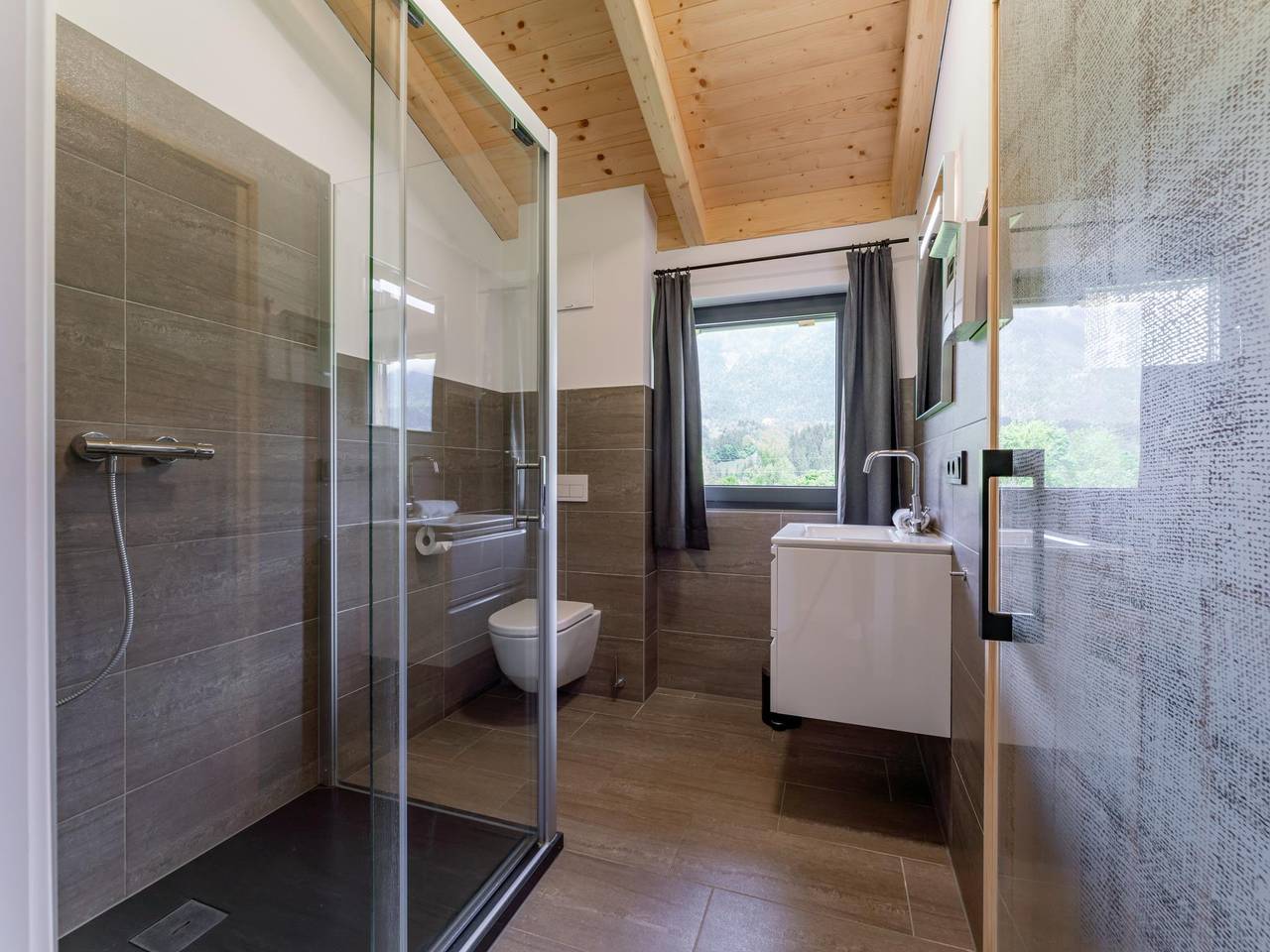 Chalet in der Nähe des Skigebiets Nassfeld in Hermagor, Hermagor-Pressegger See