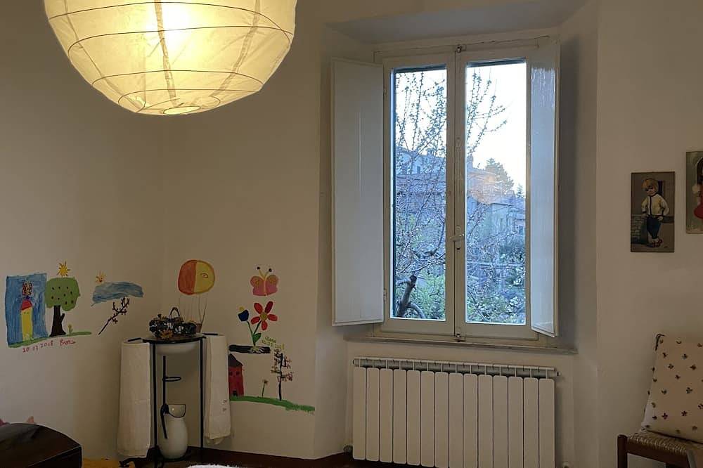 Appartamento intero, Incantevole appartamento nel centro storico con ampio terrazzo e splendida vista in Montalcino, Val d’Orcia