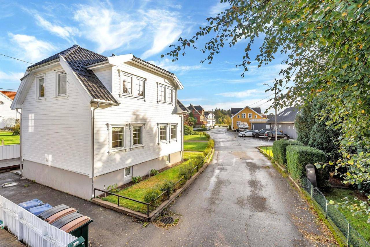 3-bedroom home near the canal in Spangereid, Lindesnes