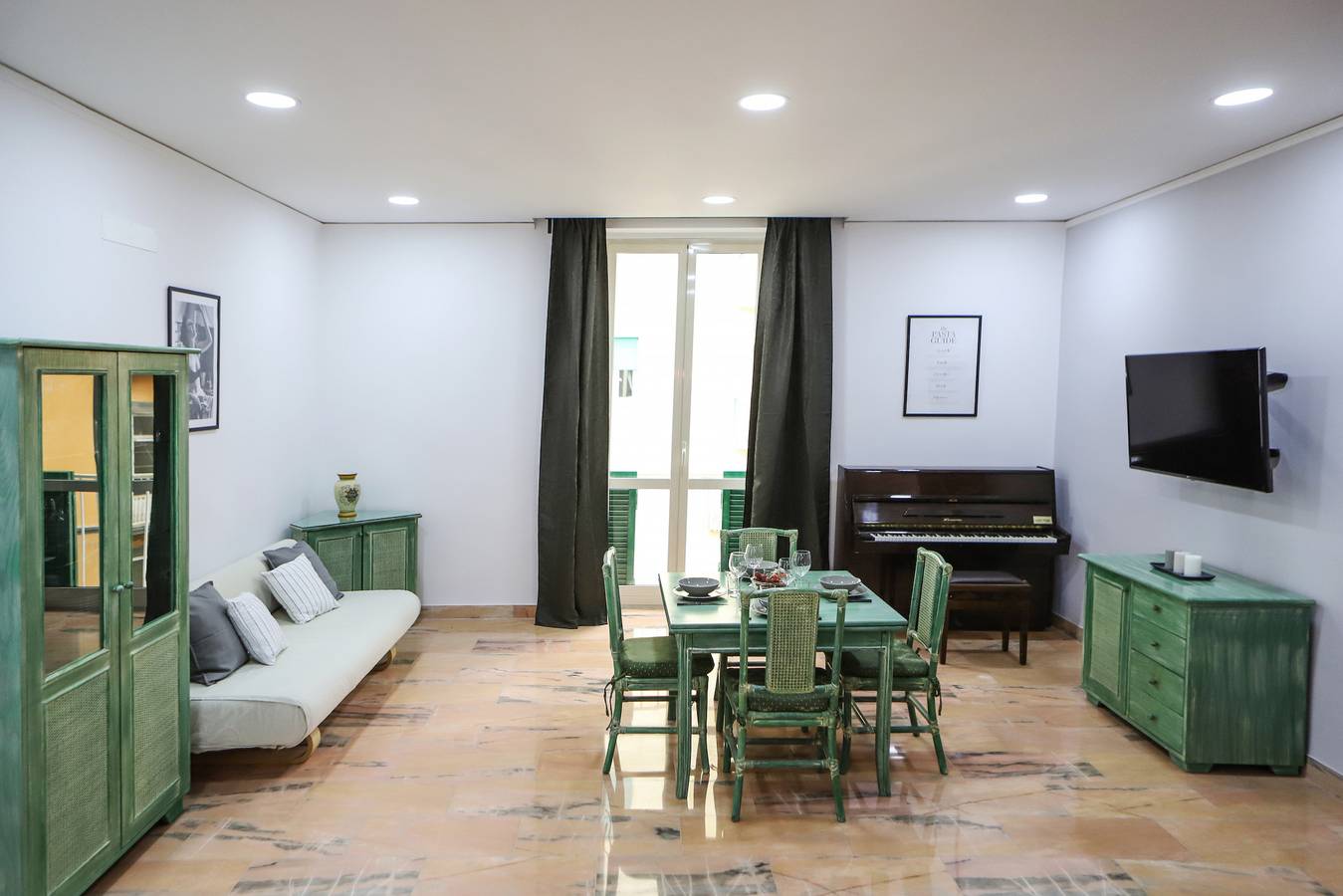 Apartamento entero,  Modern Apartment at Piazza del Gesù by Wonderful Italy in Nápoles, Provincia de Nápoles