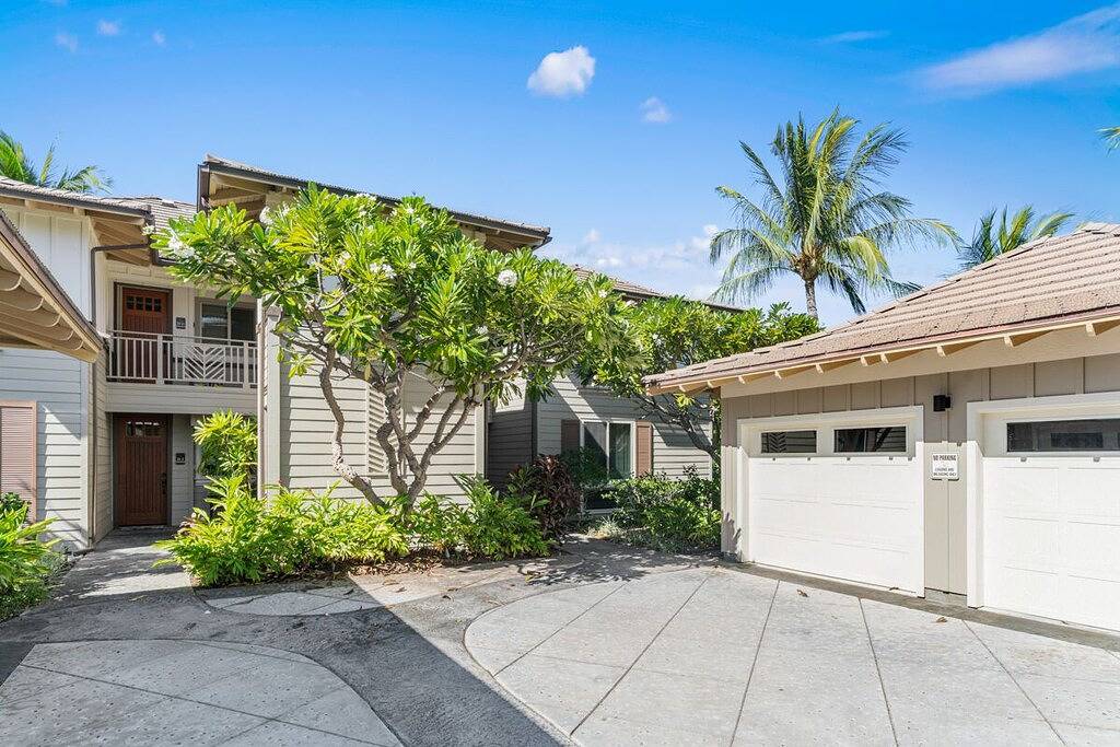 Mauna Lani Palm Villas D2 Corner Unit with Views of Historic Lava Fields in Mauna Lani Resort, Puako