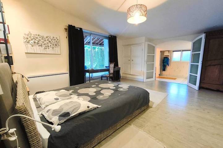 Gîte pour 12 personnes, avec jacuzzi à Champniers - 3