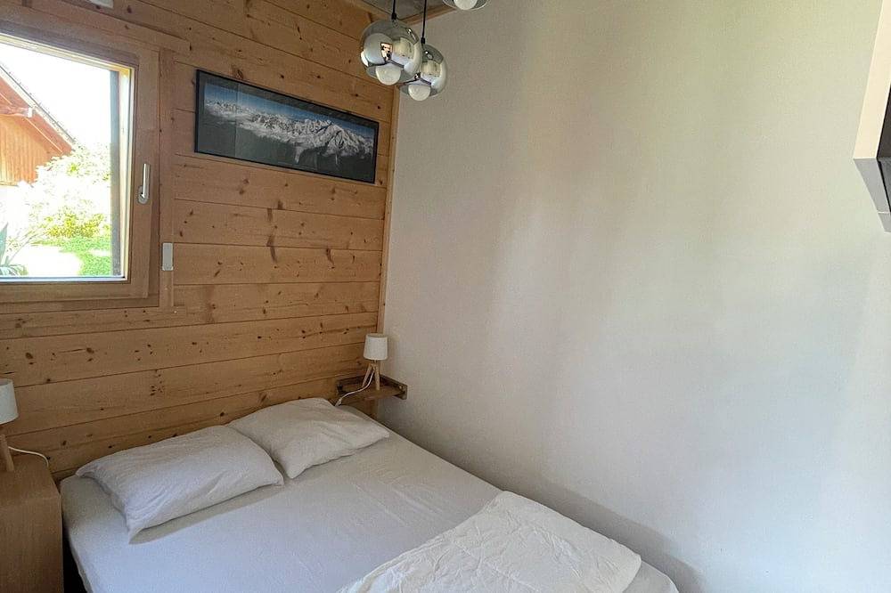 Gîte Classe 2** Dans Chalet Avec Grande Terrasse Et Vue Chaine Du Mont Blanc. in Passy, Pays du Mont-Blanc