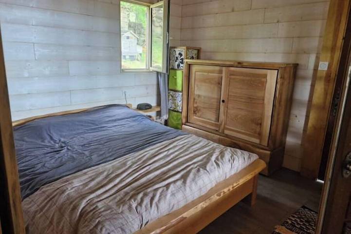 Gîte pour 10 personnes, avec jardin et terrasse à Malarce-sur-la-Thines - 4