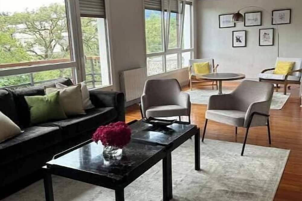 Apartamento entero, Garoa, Piso amplio y luminoso in Oñate, Vizcaya